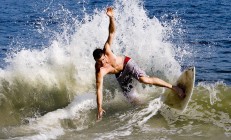 ac米兰体育官网-奥纳纳爆发，亚特兰大爆冷加拿大，足球世界的双重惊喜