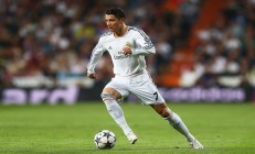 米兰体育-绝境中的艺术，格纳布里统治全场，乌拉圭翻盘奥地利的战术史诗