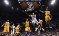 米兰体育app入口-雄鹿封锁热火，切特成为关键先生，新生代中锋如何改写东部格局