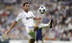 中国米兰体育-辛杜烈焰燃赛场，印度队绝境险胜丹麦队