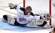 ac米兰下载-塞恩斯惊艳四座奠定胜局，威廉姆斯绝杀哈斯改写历史