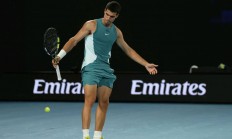 米兰APP下载-西班牙网球队逆转意大利网球队，费德勒制霸全场的简单介绍