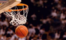 米兰捕鱼-阿圭罗点燃赛场，西班牙对阵几内亚，一场定义传奇的友谊赛