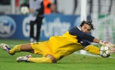 米兰体育网页版-比赛掌控与强行终结，福克斯与活塞的战术启示