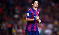 米兰体育-世纪对决的意外终章，巴萨强行终结拜仁，西甲国家德比焦点战背后的战术革命