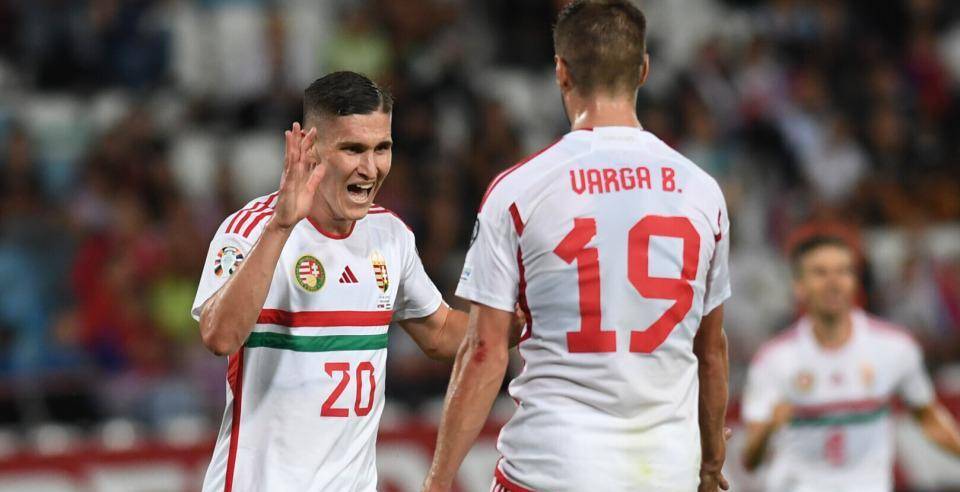 包含马里博尔诺队在捷克共和国足球联赛中领跑的词条