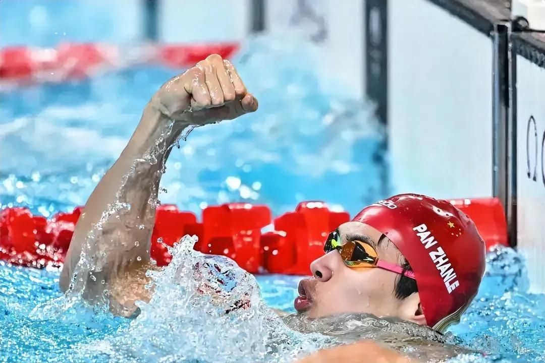 关于突尼斯选手表现出色,跳水比赛获得金牌的信息 关于突尼斯选手表现出色,跳水比赛获得金牌的信息