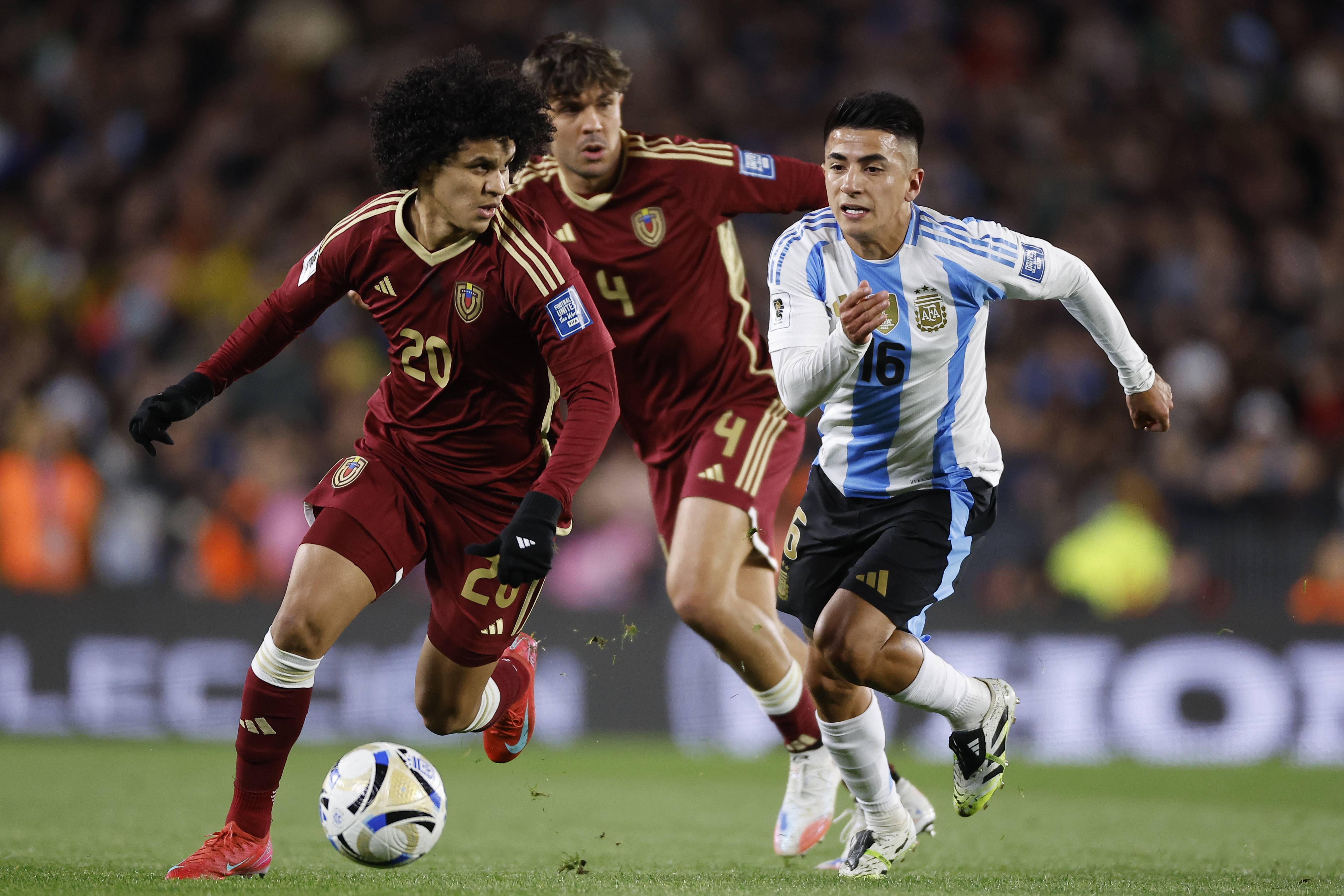 包含法国豪取胜利,稳定晋级欧预赛下一轮的词条 包含法国豪取胜利,稳定晋级欧预赛下一轮的词条