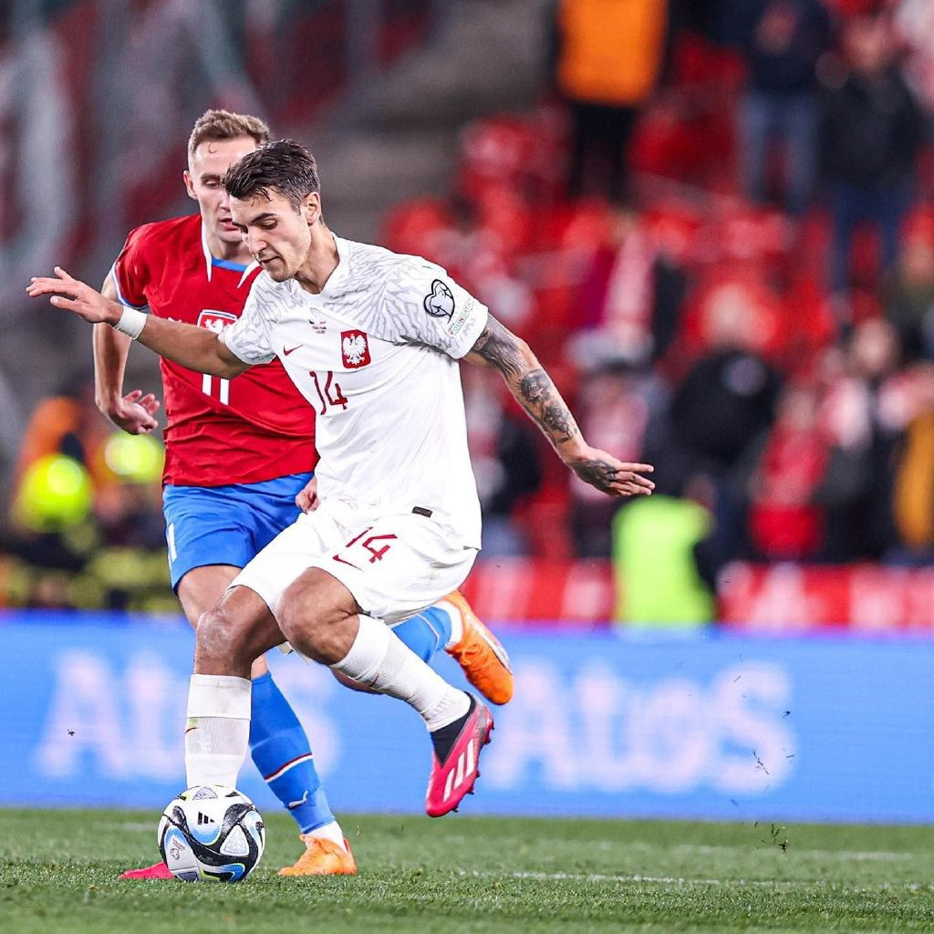 英格兰队翻盘波兰队，波尔刷新纪录的简单介绍