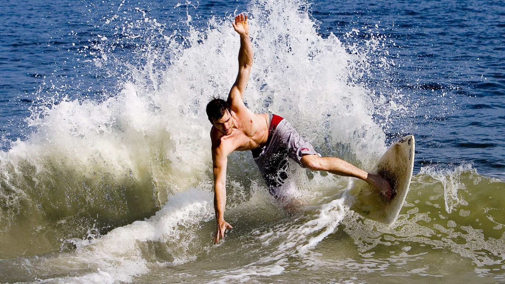 绝杀与统治，多特蒙德压哨奇迹与拉什福德的个人表演